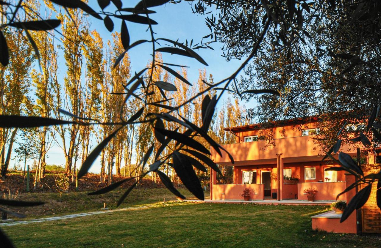 Tenuta Bussete Country Hotel Viterbo Exterior photo