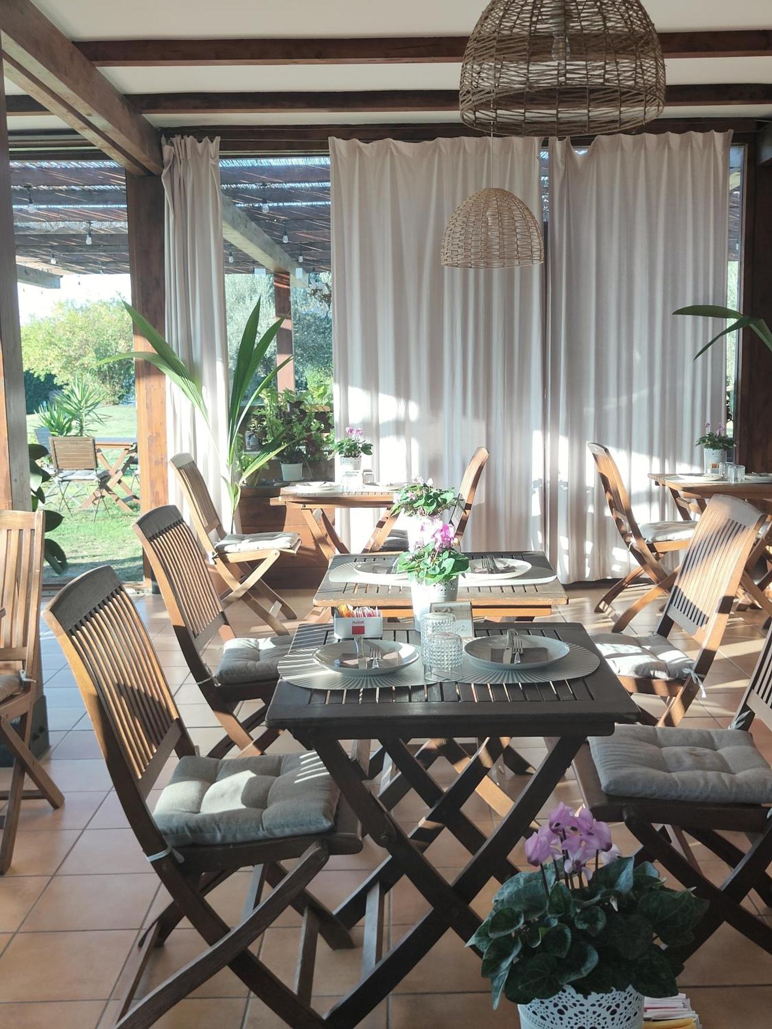 Tenuta Bussete Country Hotel Viterbo Exterior photo